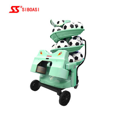 গুণ  DC 12V Soccer Ball Pitching Machine , Lithium Battery Football Shooting Machine কারখানা
